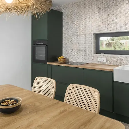 Semesterbostad Amazing In With Kitchen